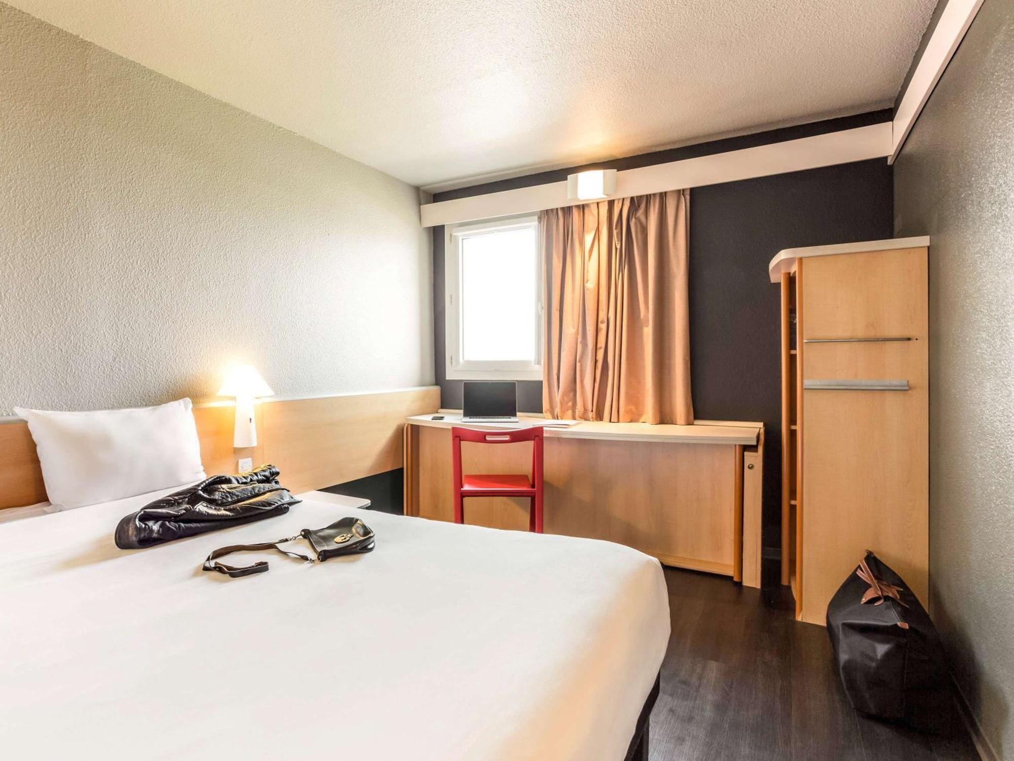Ibis Pau Lescar Hotel Exterior foto