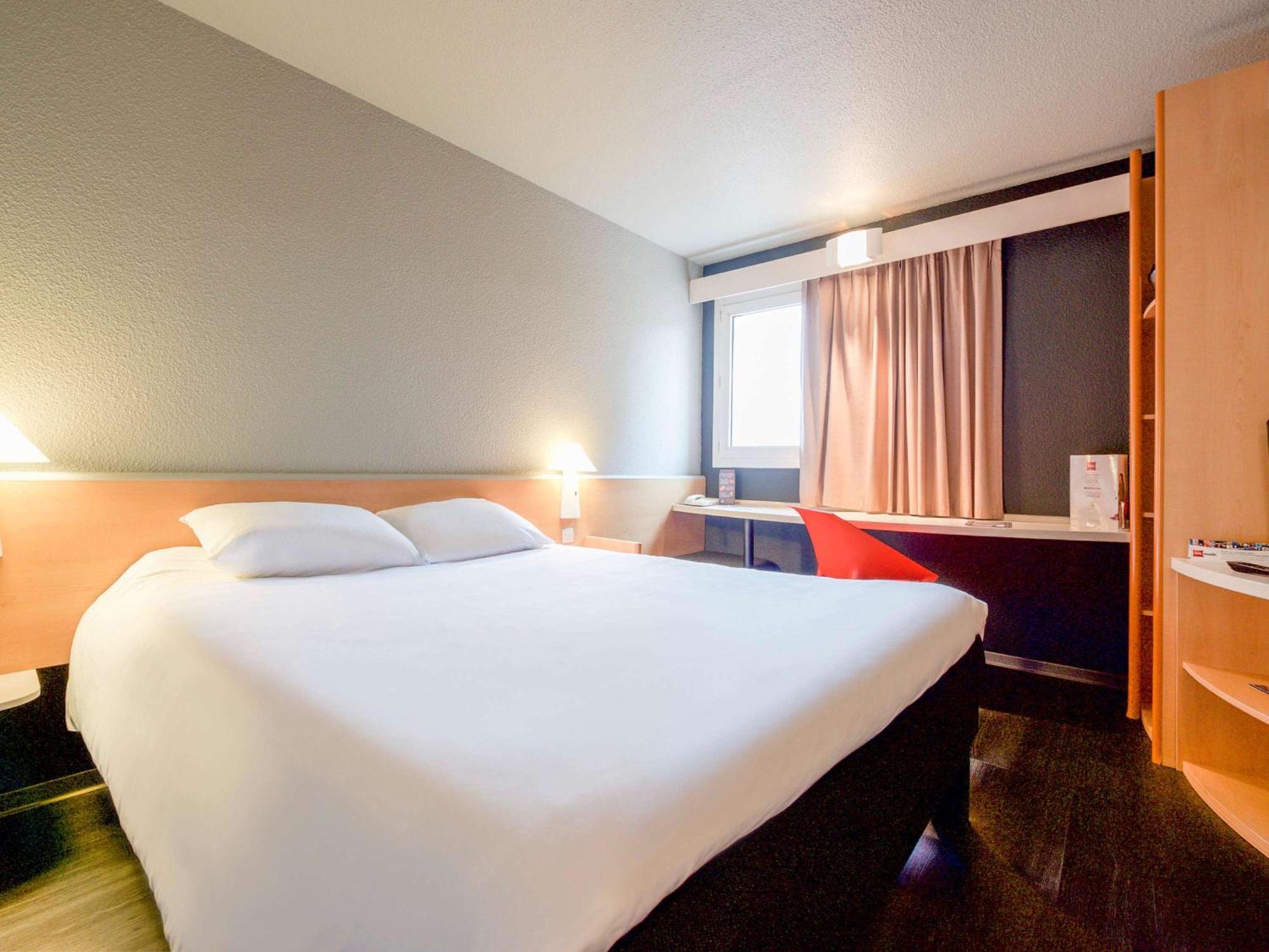 Ibis Pau Lescar Hotel Exterior foto